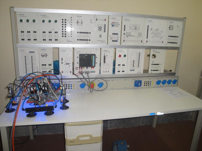 بازدید علمی دانش آموزان از فنی حرفه ایی 1